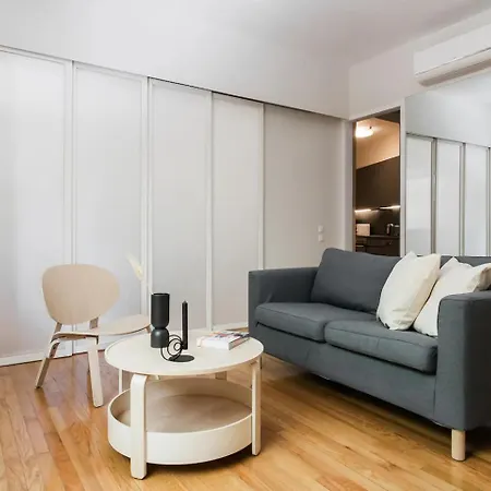 Apartment The Hill By Zoia Living