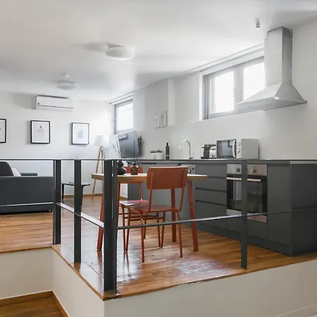 The Hill By Zoia Living Apartment *